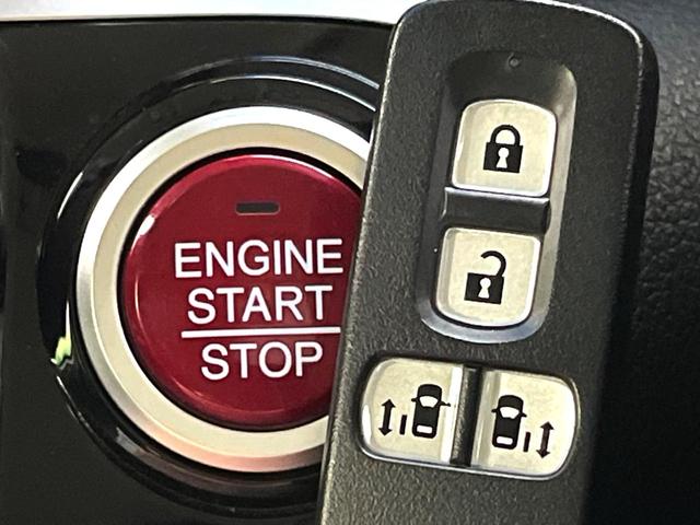 N-BOXカスタム G・ターボLパッケージ 禁煙車 シティブレーキアクティブシステム 純正ナビ バックカメラ 両側電動スライドドア ETC ハーフレザーシート HIDライト 横滑り防止装置 オートライト オートエアコン スマートキー(8枚目)