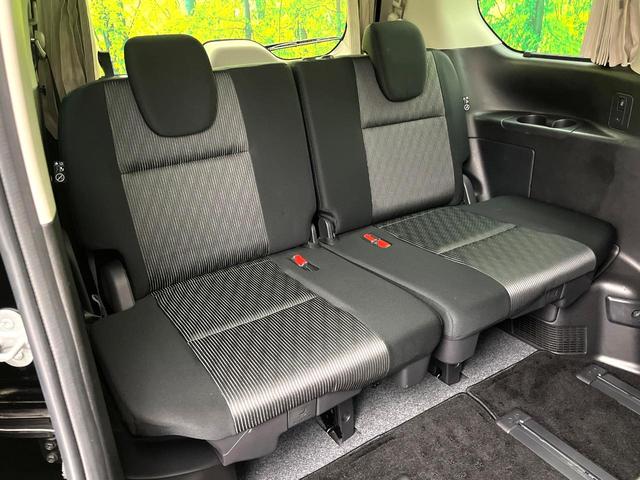 ３列目シートはもちろん状態良好☆大人でもゆったりと座って頂けますので、大人数でのお出かけもラクラクです♪ご家族で、気の知れた仲間で、ドライブに行くのが楽しみですね♪