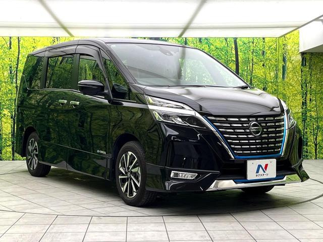 高透明度のガラス皮膜で撥水はもちろん、上質なツヤ・光沢を実現。紫外線や酸性雨から大切な愛車を保護し、色あせ・劣化を防止。「弾スプラッシュコート」、「弾プリミッサコート」からお選びいただけます。