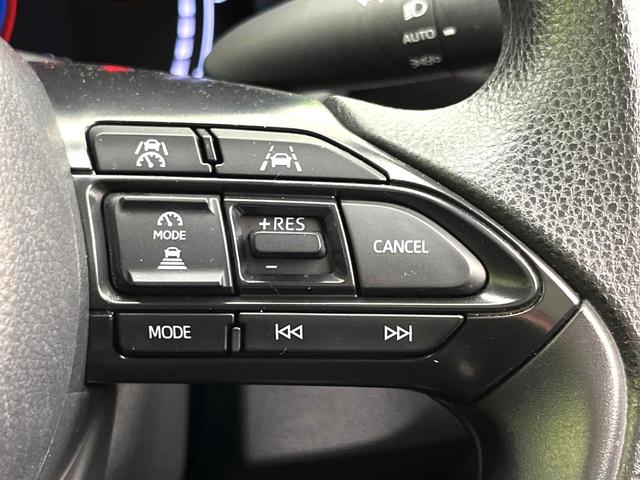 ヤリスクロス Ｘ　禁煙車　ディスプレイオーディオ　バックカメラ　セーフティセンス　レーダークルーズコントロール　ＥＴＣ　ステアリングスイッチ　オートマティックハイビーム　電子パーキング　オートブレーキホールド（6枚目）