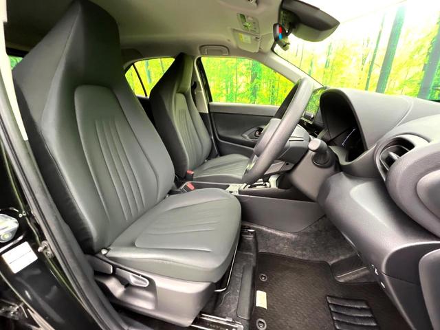 ヤリスクロス Ｘ　禁煙車　ディスプレイオーディオ　バックカメラ　セーフティセンス　レーダークルーズコントロール　ＥＴＣ　ステアリングスイッチ　オートマティックハイビーム　電子パーキング　オートブレーキホールド（8枚目）