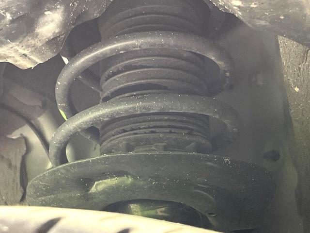 ヤリスクロス Ｘ　禁煙車　ディスプレイオーディオ　バックカメラ　セーフティセンス　レーダークルーズコントロール　ＥＴＣ　ステアリングスイッチ　オートマティックハイビーム　電子パーキング　オートブレーキホールド（20枚目）