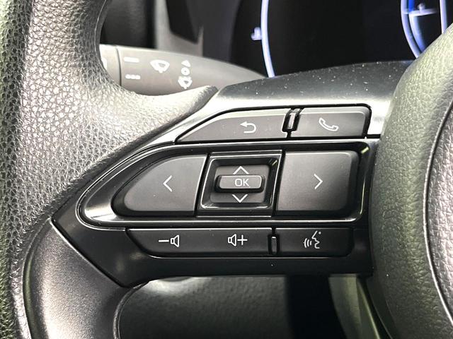 ヤリスクロス Ｘ　禁煙車　ディスプレイオーディオ　バックカメラ　セーフティセンス　レーダークルーズコントロール　ＥＴＣ　ステアリングスイッチ　オートマティックハイビーム　電子パーキング　オートブレーキホールド（23枚目）