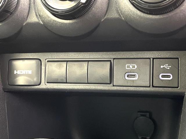 ヤリスクロス Ｘ　禁煙車　ディスプレイオーディオ　バックカメラ　セーフティセンス　レーダークルーズコントロール　ＥＴＣ　ステアリングスイッチ　オートマティックハイビーム　電子パーキング　オートブレーキホールド（33枚目）