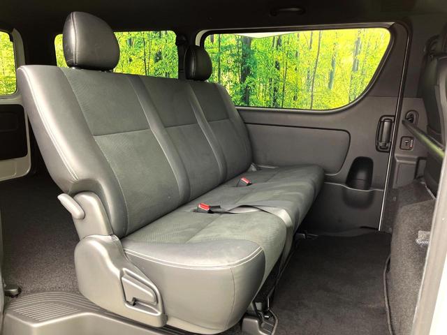 ハイエースバン スーパーＧＬ　ダークプライムＩＩ　衝突軽減　純正ナビ　全周囲カメラ　スマートキー　ドライブレコーダー　ＥＴＣ　ＬＥＤヘッドライト　Ｂｌｕｅｔｏｏｔｈ再生　デジタルインナーミラー　フルセグＴＶ　電動格納ミラー　オートハイビーム　禁煙車（9枚目）