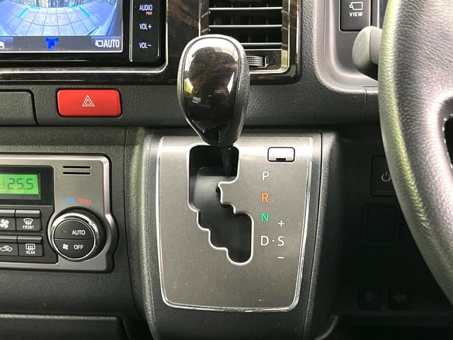 ハイエースバン スーパーＧＬ　ダークプライムＩＩ　衝突軽減　純正ナビ　全周囲カメラ　スマートキー　ドライブレコーダー　ＥＴＣ　ＬＥＤヘッドライト　Ｂｌｕｅｔｏｏｔｈ再生　デジタルインナーミラー　フルセグＴＶ　電動格納ミラー　オートハイビーム　禁煙車（27枚目）