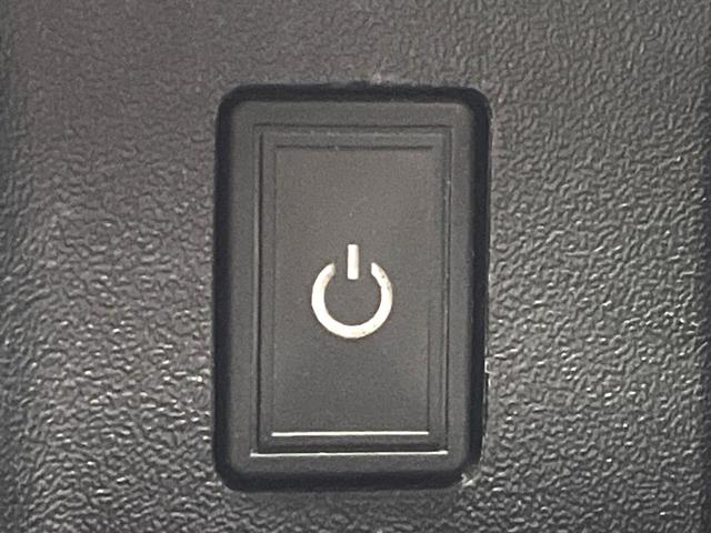 ハイエースバン スーパーＧＬ　ダークプライムＩＩ　衝突軽減　純正ナビ　全周囲カメラ　スマートキー　ドライブレコーダー　ＥＴＣ　ＬＥＤヘッドライト　Ｂｌｕｅｔｏｏｔｈ再生　デジタルインナーミラー　フルセグＴＶ　電動格納ミラー　オートハイビーム　禁煙車（42枚目）