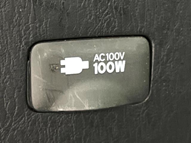 ハイエースバン スーパーＧＬ　ダークプライムＩＩ　衝突軽減　純正ナビ　全周囲カメラ　スマートキー　ドライブレコーダー　ＥＴＣ　ＬＥＤヘッドライト　Ｂｌｕｅｔｏｏｔｈ再生　デジタルインナーミラー　フルセグＴＶ　電動格納ミラー　オートハイビーム　禁煙車（49枚目）