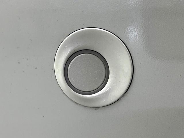 ハイエースバン スーパーＧＬ　ダークプライムＩＩ　衝突軽減　純正ナビ　全周囲カメラ　スマートキー　ドライブレコーダー　ＥＴＣ　ＬＥＤヘッドライト　Ｂｌｕｅｔｏｏｔｈ再生　デジタルインナーミラー　フルセグＴＶ　電動格納ミラー　オートハイビーム　禁煙車（50枚目）