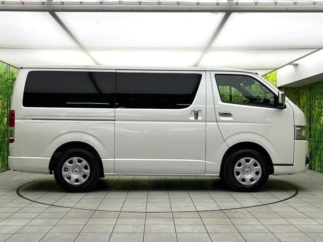 ハイエースバン スーパーＧＬ　ダークプライムＩＩ　衝突軽減　純正ナビ　全周囲カメラ　スマートキー　ドライブレコーダー　ＥＴＣ　ＬＥＤヘッドライト　Ｂｌｕｅｔｏｏｔｈ再生　デジタルインナーミラー　フルセグＴＶ　電動格納ミラー　オートハイビーム　禁煙車（55枚目）