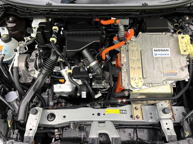 キックス Ｘ　ツートーンインテリアエディション　インテリジェントエマージェンシーブレーキ　純正ナビ　全周囲カメラ　ＥＴＣ　スマートキー　プロパイロット　ＬＥＤヘッド　純正１７インチアルミホイール　シートヒーター　Ｂｌｕｅｔｏｏｔｈ再生　禁煙車（18枚目）