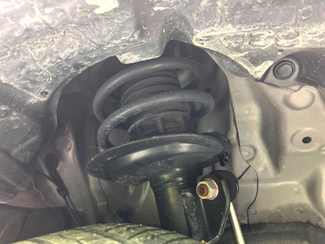 アクア Ｓスタイルブラック　禁煙車　セーフティセンス　純正ナビ　バックカメラ　ＥＴＣ　ＬＥＤヘッド　オートライト　オートエアコン　車線逸脱警報　オートマティックハイビーム　ステアリングスイッチ　スマートキー（44枚目）