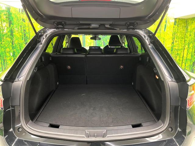 カローラツーリング ハイブリッド ダブルバイビー 禁煙車 メーカー純正ディスプレイ バックカメラ レーダークルーズコントロール セーフティセンス スマートキー 電子パーキング オートブレーキホールド ETC ハーフレザーシート オートライト(10枚目)