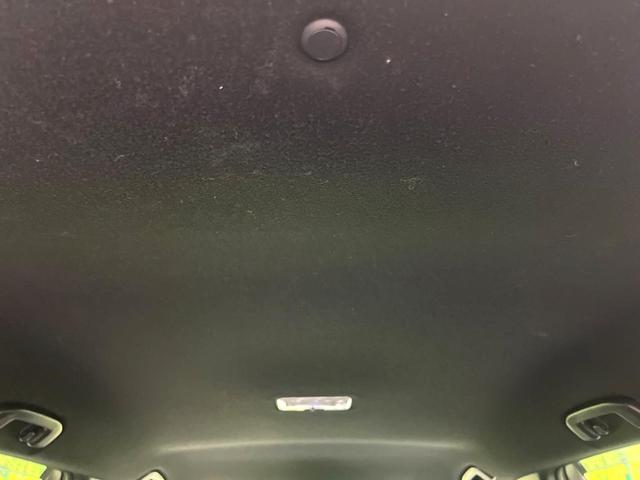 カローラツーリング ハイブリッド ダブルバイビー 禁煙車 メーカー純正ディスプレイ バックカメラ レーダークルーズコントロール セーフティセンス スマートキー 電子パーキング オートブレーキホールド ETC ハーフレザーシート オートライト(42枚目)