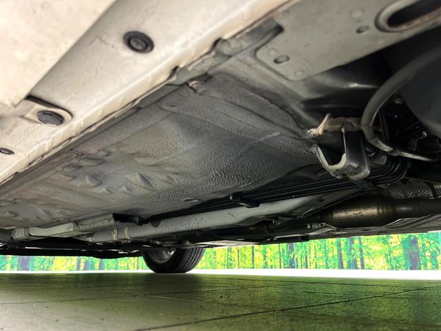 ノート ｅ－パワーオーテック　スポーツスペック　禁煙車　純正ナビ　アラウンドビューモニター　クルーズコントロール　オートエアコン　ＬＥＤヘッドライト　純正１６インチアルミ　純正革巻きステアリング　スマートキー　ＥＴＣ（22枚目）