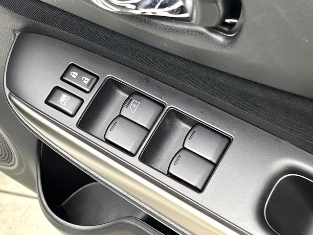 ノート ｅ－パワーオーテック　スポーツスペック　禁煙車　純正ナビ　アラウンドビューモニター　クルーズコントロール　オートエアコン　ＬＥＤヘッドライト　純正１６インチアルミ　純正革巻きステアリング　スマートキー　ＥＴＣ（31枚目）