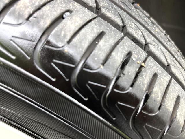 ソリオ ハイブリッドＭＺ　禁煙車　ナビ　バックカメラ　両側パワースライドドア　スズキセーフティー　レーダークルーズコントロール　ＨＩＤライト　フォグランプ　純正１５インチアルミホイール　プッシュスタート　後席シェード（29枚目）