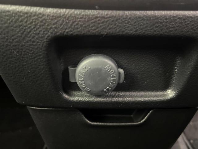 ソリオ ハイブリッドＭＺ　禁煙車　ナビ　バックカメラ　両側パワースライドドア　スズキセーフティー　レーダークルーズコントロール　ＨＩＤライト　フォグランプ　純正１５インチアルミホイール　プッシュスタート　後席シェード（42枚目）