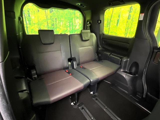 エスクァイア ハイブリッドＧｉ　禁煙車　純正１０型ナビ　バックカメラ　シートヒーター　両側電動スライドドア　ＬＥＤヘッド　セーフティセンス　純正１５インチアルミ　スマートキー　ＥＴＣ　オートエアコン　クルコン　オートライト（10枚目）