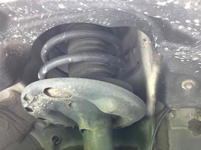 エスクァイア ハイブリッドＧｉ　禁煙車　純正１０型ナビ　バックカメラ　シートヒーター　両側電動スライドドア　ＬＥＤヘッド　セーフティセンス　純正１５インチアルミ　スマートキー　ＥＴＣ　オートエアコン　クルコン　オートライト（24枚目）