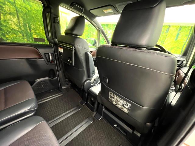 エスクァイア ハイブリッドＧｉ　禁煙車　純正１０型ナビ　バックカメラ　シートヒーター　両側電動スライドドア　ＬＥＤヘッド　セーフティセンス　純正１５インチアルミ　スマートキー　ＥＴＣ　オートエアコン　クルコン　オートライト（54枚目）