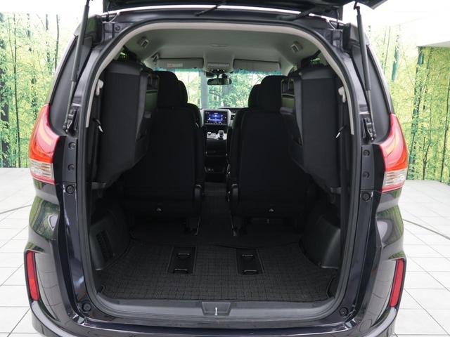 フリードハイブリッド ハイブリッド・Ｇブラックスタイル　禁煙車　純正９型ナビ　両側電動スライドドア　バックカメラ　ホンダセンシング　ドラレコ　コーナーセンサー　スマートキー　ＬＥＤヘッド　ビルトインＥＴＣ　オートライト　オートエアコン（11枚目）