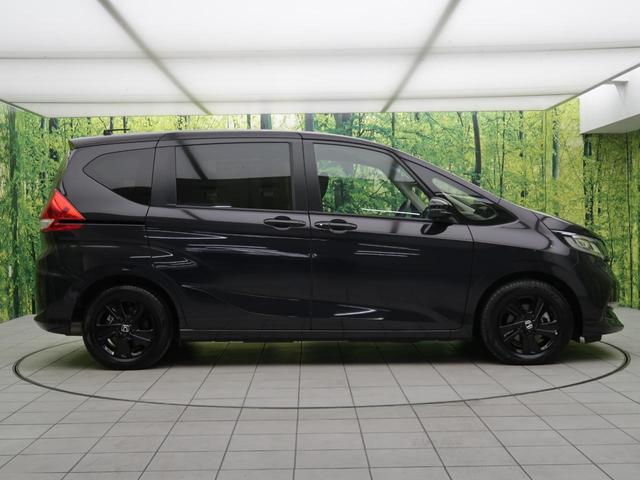 フリードハイブリッド ハイブリッド・Ｇブラックスタイル　禁煙車　純正９型ナビ　両側電動スライドドア　バックカメラ　ホンダセンシング　ドラレコ　コーナーセンサー　スマートキー　ＬＥＤヘッド　ビルトインＥＴＣ　オートライト　オートエアコン（52枚目）