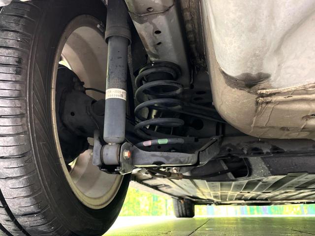 フィットハイブリッド Ｓパッケージ　禁煙車　純正ナビ　バックカメラ　衝突軽減ブレーキ　クルコン　スマートキー　ＨＩＤヘッド　純正１６インチアルミ　オートライト　オートエアコン　パドルシフト　ＥＴＣ　ＢＬＵＥＴＯＯＴＨ（20枚目）