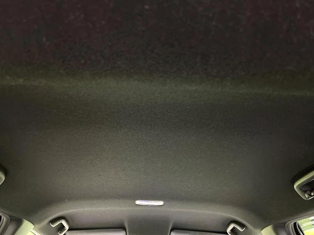 フィットハイブリッド Ｓパッケージ　禁煙車　純正ナビ　バックカメラ　衝突軽減ブレーキ　クルコン　スマートキー　ＨＩＤヘッド　純正１６インチアルミ　オートライト　オートエアコン　パドルシフト　ＥＴＣ　ＢＬＵＥＴＯＯＴＨ（42枚目）