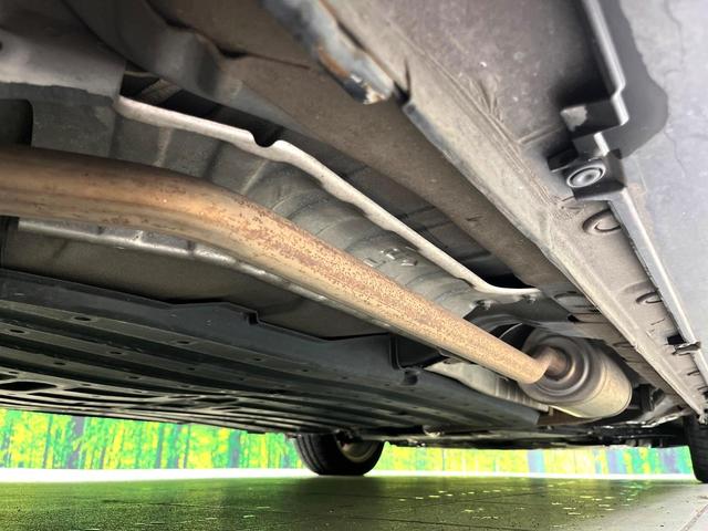 フィットハイブリッド Ｓパッケージ　禁煙車　純正ナビ　バックカメラ　衝突軽減ブレーキ　クルコン　スマートキー　ＨＩＤヘッド　純正１６インチアルミ　オートライト　オートエアコン　パドルシフト　ＥＴＣ　ＢＬＵＥＴＯＯＴＨ（43枚目）