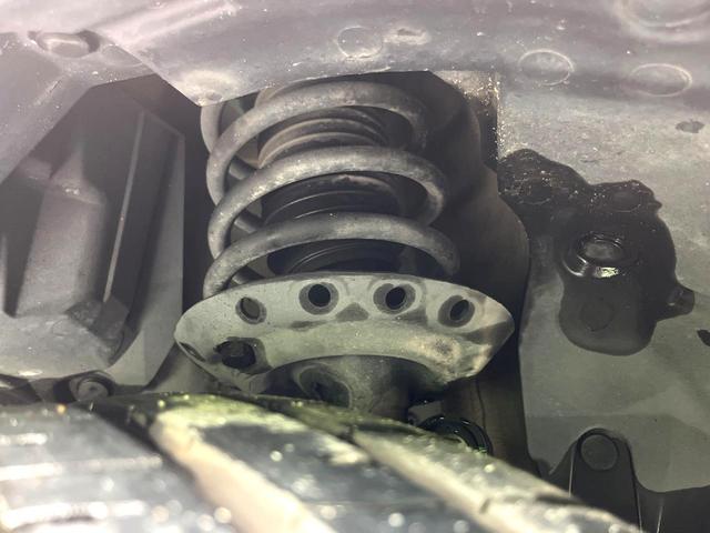 フィットハイブリッド Ｓパッケージ　禁煙車　純正ナビ　バックカメラ　衝突軽減ブレーキ　クルコン　スマートキー　ＨＩＤヘッド　純正１６インチアルミ　オートライト　オートエアコン　パドルシフト　ＥＴＣ　ＢＬＵＥＴＯＯＴＨ（46枚目）