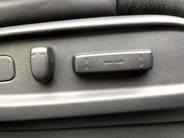 オデッセイ アブソルート・ＥＸ　禁煙車　純正ナビ　フリップダウンモニター　衝突軽減ブレーキシステム　両側電動スライドドア　ＨＩＤヘッド　クルコン　純正１８インチアルミ　パドルシフト　パワーシート　ＥＴＣ　スマートキー（41枚目）