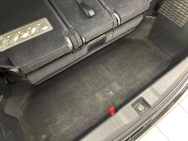 オデッセイ アブソルート・ＥＸ　禁煙車　純正ナビ　フリップダウンモニター　衝突軽減ブレーキシステム　両側電動スライドドア　ＨＩＤヘッド　クルコン　純正１８インチアルミ　パドルシフト　パワーシート　ＥＴＣ　スマートキー（47枚目）