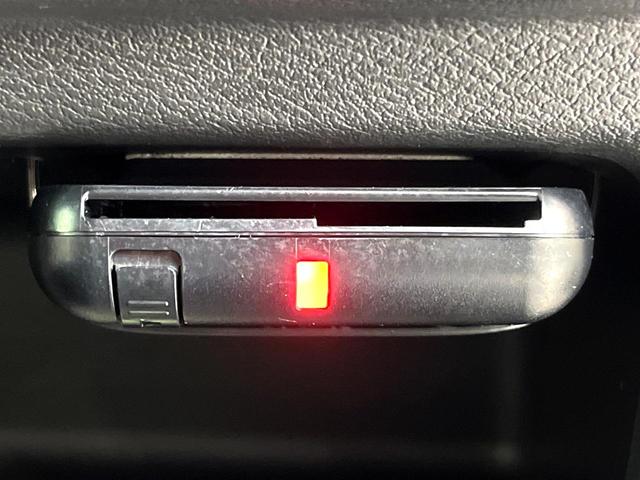 デイズ Ｓ　禁煙車　ＳＤナビ　バックカメラ　エマージェンシーブレーキ　ＥＴＣ　キーレスエントリー　ステアリングスイッチ　純正１４インチホイール　Ｂｌｕｅｔｏｏｔｈ接続　フルセグ　エアコン（6枚目）