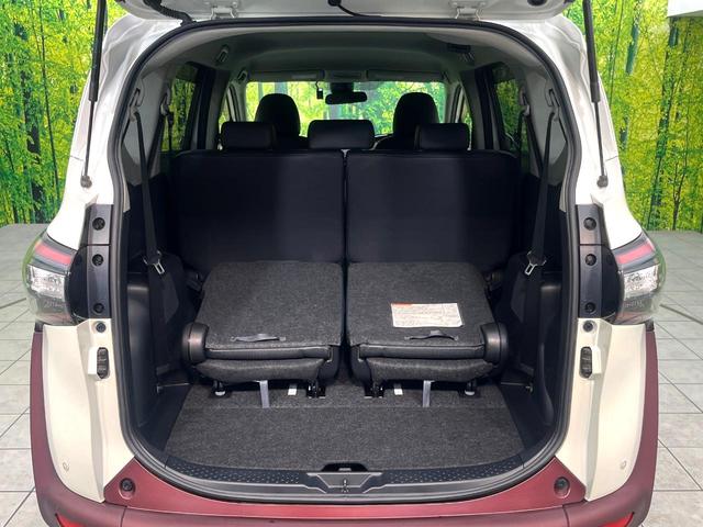 シエンタ Ｇ　クエロ　純正ＳＤナビ　バックカメラ　トヨタセーフティセンス　ＬＥＤヘッドライト　ビルトインＥＴＣ　スマートキー　オートエアコン　ドライブレコーダー　Ｂｌｕｅｔｏｏｔｈ再生　フルセグＴＶ　ステアリングスイッチ（10枚目）