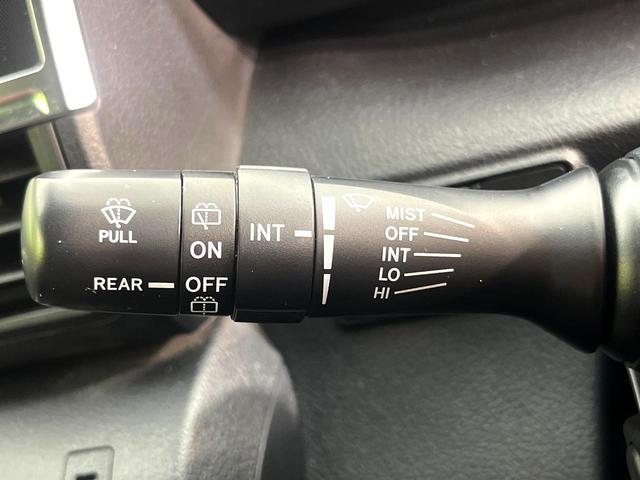 シエンタ Ｇ　クエロ　純正ＳＤナビ　バックカメラ　トヨタセーフティセンス　ＬＥＤヘッドライト　ビルトインＥＴＣ　スマートキー　オートエアコン　ドライブレコーダー　Ｂｌｕｅｔｏｏｔｈ再生　フルセグＴＶ　ステアリングスイッチ（30枚目）