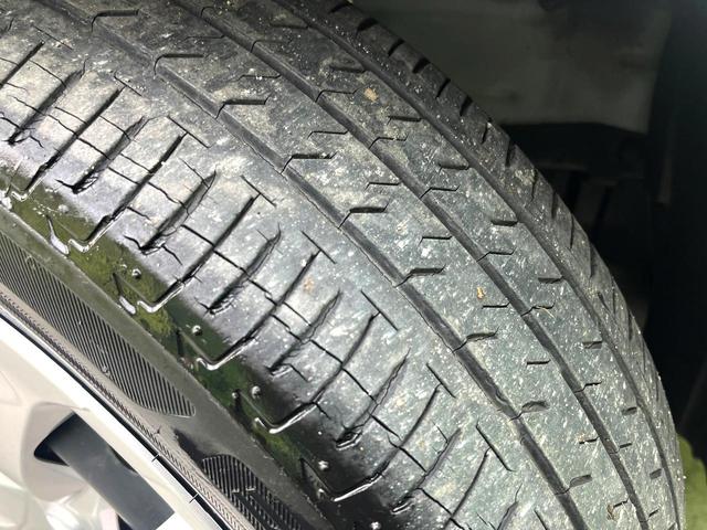 シエンタ Ｇ　クエロ　純正ＳＤナビ　バックカメラ　トヨタセーフティセンス　ＬＥＤヘッドライト　ビルトインＥＴＣ　スマートキー　オートエアコン　ドライブレコーダー　Ｂｌｕｅｔｏｏｔｈ再生　フルセグＴＶ　ステアリングスイッチ（42枚目）