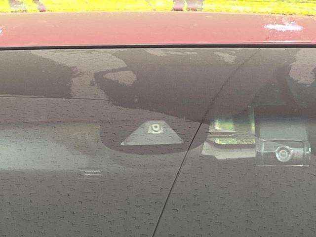 フィット 13G・S ホンダセンシング 純正SDナビ バックカメラ ホンダセンシング レーダークルーズ 禁煙車 ドラレコ スマートキー LEDヘッド ETC 車線逸脱警報 オートライト オートエアコン 純正15インチアルミ(3枚目)