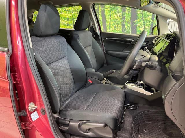 フィット 13G・S ホンダセンシング 純正SDナビ バックカメラ ホンダセンシング レーダークルーズ 禁煙車 ドラレコ スマートキー LEDヘッド ETC 車線逸脱警報 オートライト オートエアコン 純正15インチアルミ(15枚目)