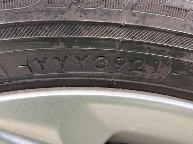 フィット 13G・S ホンダセンシング 純正SDナビ バックカメラ ホンダセンシング レーダークルーズ 禁煙車 ドラレコ スマートキー LEDヘッド ETC 車線逸脱警報 オートライト オートエアコン 純正15インチアルミ(48枚目)