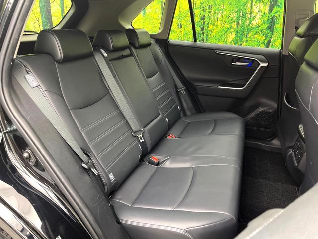 RAV4 G 純正9型ナビ バックカメラ 禁煙車 ブラインドスポット セーフティセンス シートヒーター シートメモリー パワーシート ステアリングヒーター パワーバックドア コーナーセンサー ETC 4WD(9枚目)
