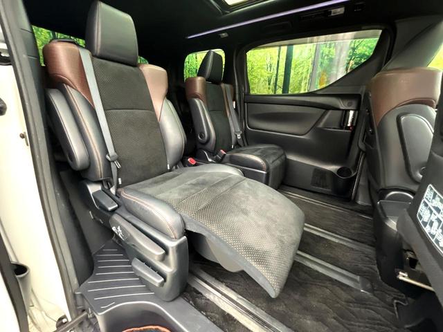 アルファード 2.5S Aパッケージ タイプブラック 禁煙車 サンルーフ メーカー純正10インチナビ パワーバックドア レーダークルーズコントロール バックカメラ ETC ドライブレコーダー 電子パーキング オートブレーキホールド 両側パワースライドドア(9枚目)