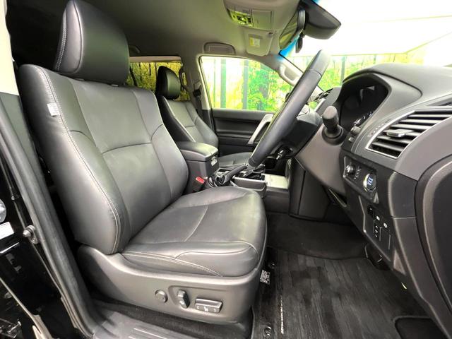 ランドクルーザープラド TX Lパッケージ 禁煙車 7人乗り 4WD 純正ナビ 全周囲カメラ パワーシート シートヒーター ウッドコンビステアリング LEDヘッドライト 純正19インチアルミ 黒革シート クルーズコントロール ETC(8枚目)