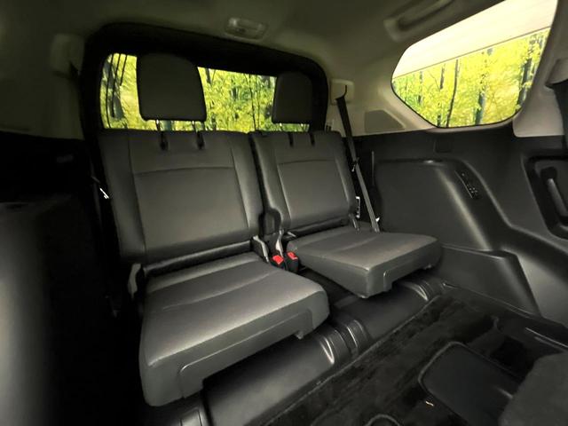 ランドクルーザープラド TX Lパッケージ 禁煙車 7人乗り 4WD 純正ナビ 全周囲カメラ パワーシート シートヒーター ウッドコンビステアリング LEDヘッドライト 純正19インチアルミ 黒革シート クルーズコントロール ETC(10枚目)