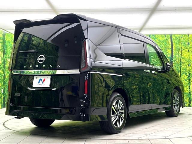 セレナ ハイウェイスターＶ　禁煙車　純正１２型ナビ　フリップダウン　プロパイロット　全周囲カメラ　両側電動スライドドア　デジタルインナーミラー　ブラインドスポット　インテリジェントエマージェンシーブレーキ　ＥＴＣ（17枚目）