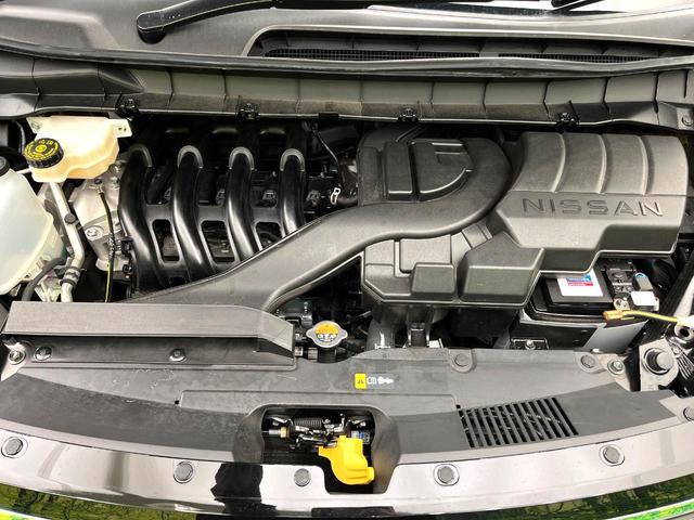 セレナ ハイウェイスターＶ　禁煙車　純正１２型ナビ　フリップダウン　プロパイロット　全周囲カメラ　両側電動スライドドア　デジタルインナーミラー　ブラインドスポット　インテリジェントエマージェンシーブレーキ　ＥＴＣ（18枚目）