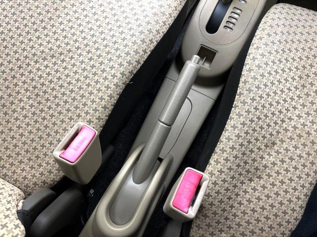 アルト Ｇ　禁煙車　オーディオ　エアコン　キーレス　ヘッドライトレベライザー　電動格納ミラー　パワーウィンドウ　フロアマット　キーレス　フロアマット（28枚目）