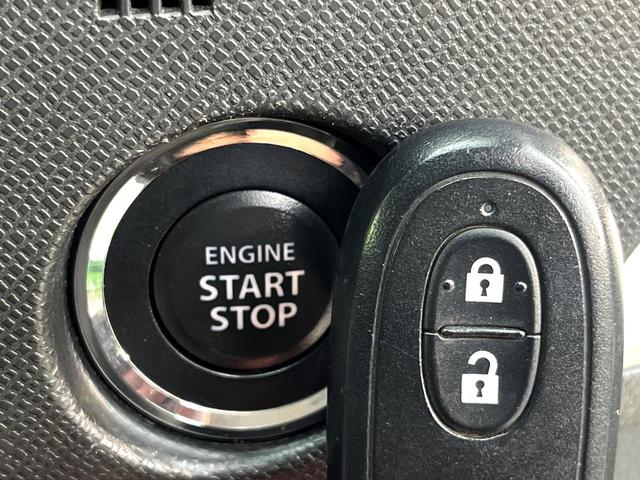 ワゴンR リミテッド 禁煙車 スマートキー ドライブレコーダー ETC オートライト HIDヘッドライト オートエアコン パワーウィンドウ 電動格納ミラー 純正革巻きステアリング CD FM ラジオ フロアマット(3枚目)