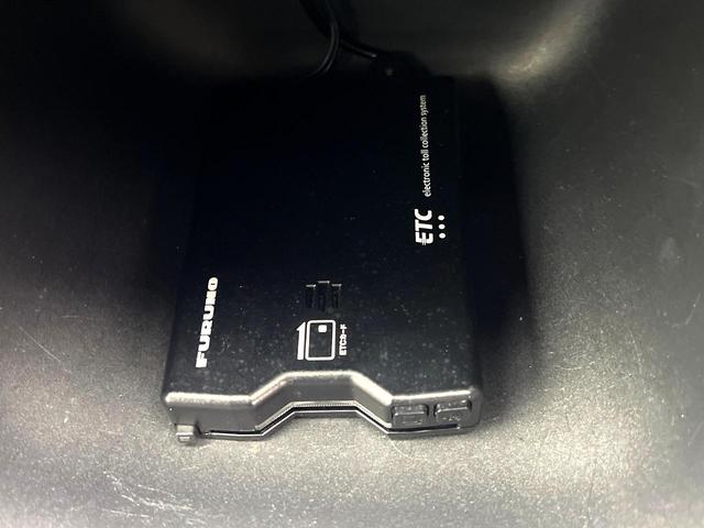 ヤリスクロス G ディスプレイオーディオ セーフティセンス 全周囲カメラ レーダークルーズ コーナーセンサー スマートキー LEDヘッドラ ETC 純正16インチアルミ オートライト オートエアコン Bluetooth(27枚目)