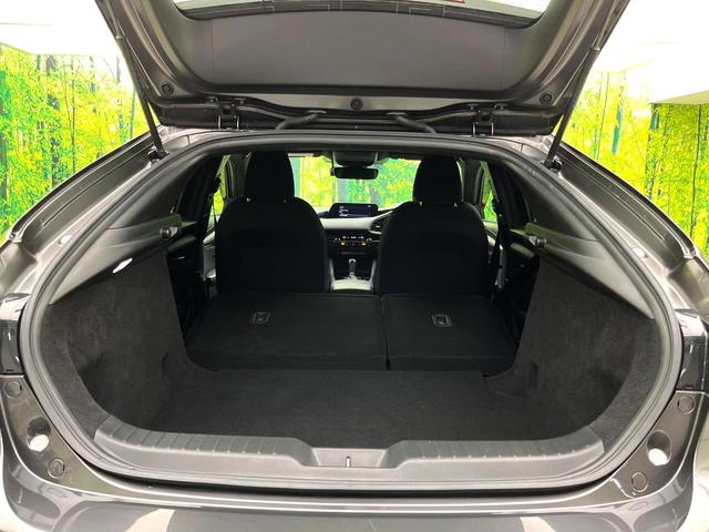 MAZDA3ファストバック 20S ブラックトーンエディション 8.8型ナビ 全周囲カメラ 衝突被害軽減システム 禁煙車 パワーシート シートヒーター シートメモリー ドラレコ コーナーセンサー LEDヘッド ETC 純正18インチアルミ オートハイビーム(10枚目)